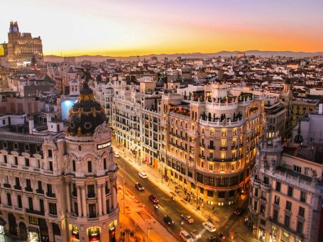 5 betaalbare citytrips die je dit jaar kunt doen